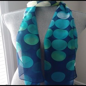 Women’s scarf